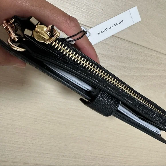 (NWT) Marc Jacobs Daily Brb Phone Wristlet black S107M06RE22 - Picture 2 of 7